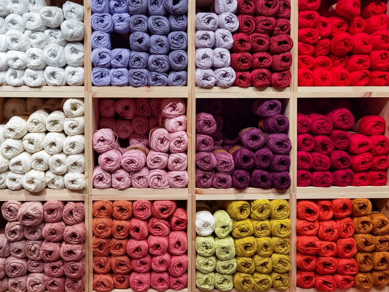 What Factors to Consider When Visiting an Online Yarn Shop?