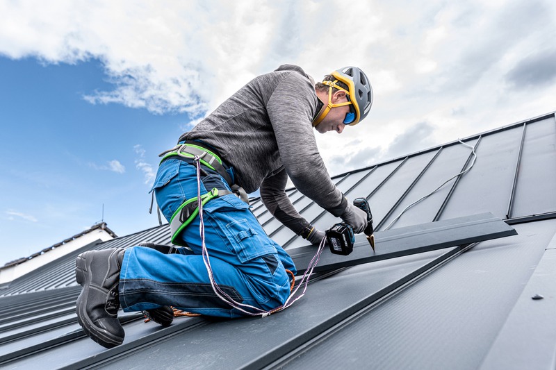 Tips for Communicating Effectively with Your Roofing Contractor